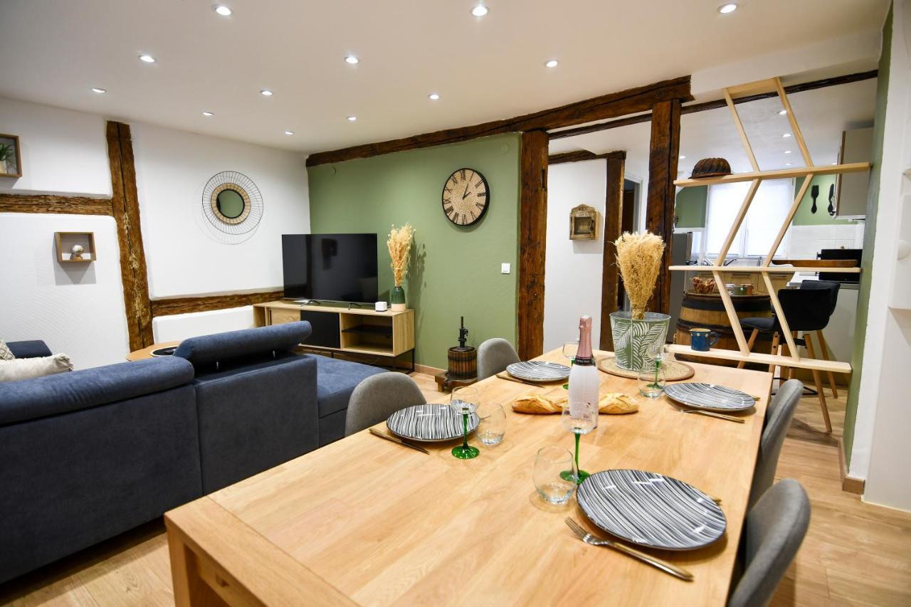 Au Duplex De Jeannala Apartment Selestat Bagian luar foto