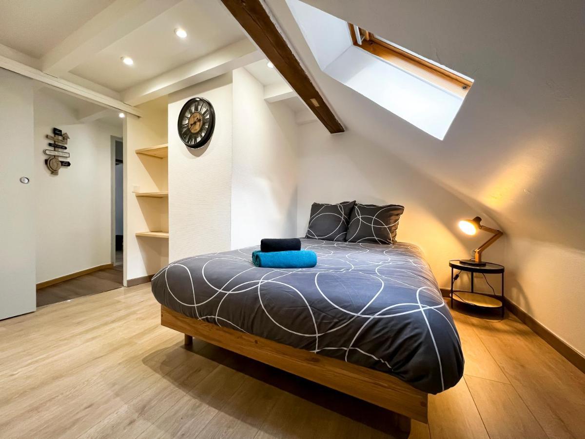 Au Duplex De Jeannala Apartment Selestat Bagian luar foto